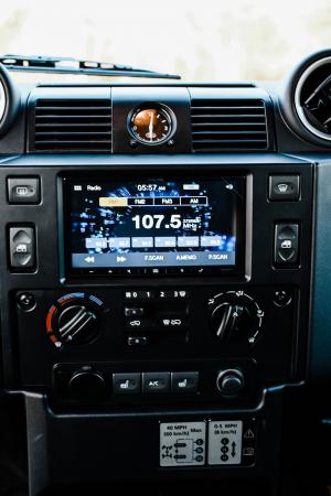 Land Rover Defender 110 by Osprey Custom Cars 1993 года 